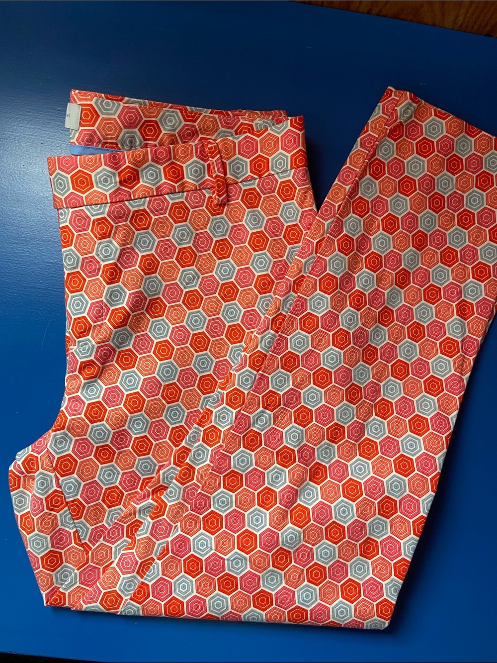 GAP Ladies Geometric Hex Print Pants in Orange and Gray 10